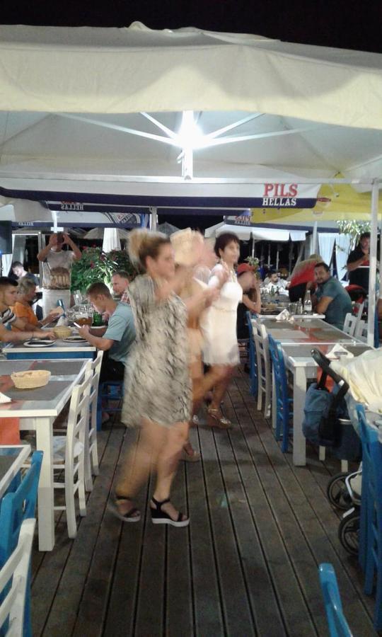 Hotel Zografos Paralía Kültér fotó